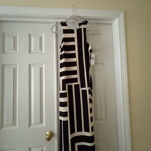 Donna Morgan Black and Cream Sleeveless Sheath Dress - Sz 2